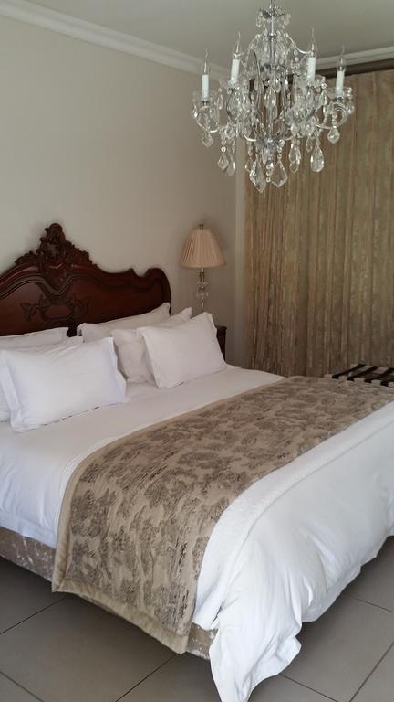 La Riviera Boutique Guesthouse & Spa Aliwal North Pokoj fotografie