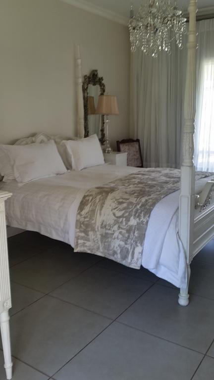 La Riviera Boutique Guesthouse & Spa Aliwal North Pokoj fotografie